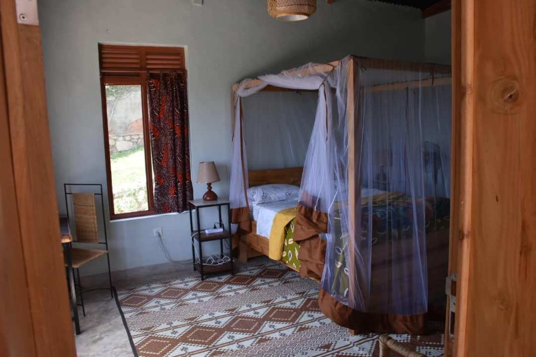 Amazi Land Home And Farm Stay Kibuye Екстер'єр фото