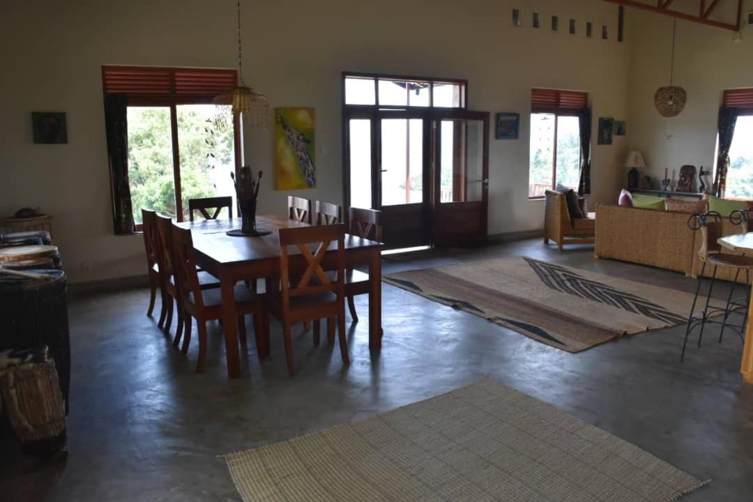 Amazi Land Home And Farm Stay Kibuye Екстер'єр фото