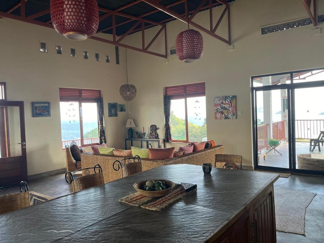 Amazi Land Home And Farm Stay Kibuye Екстер'єр фото