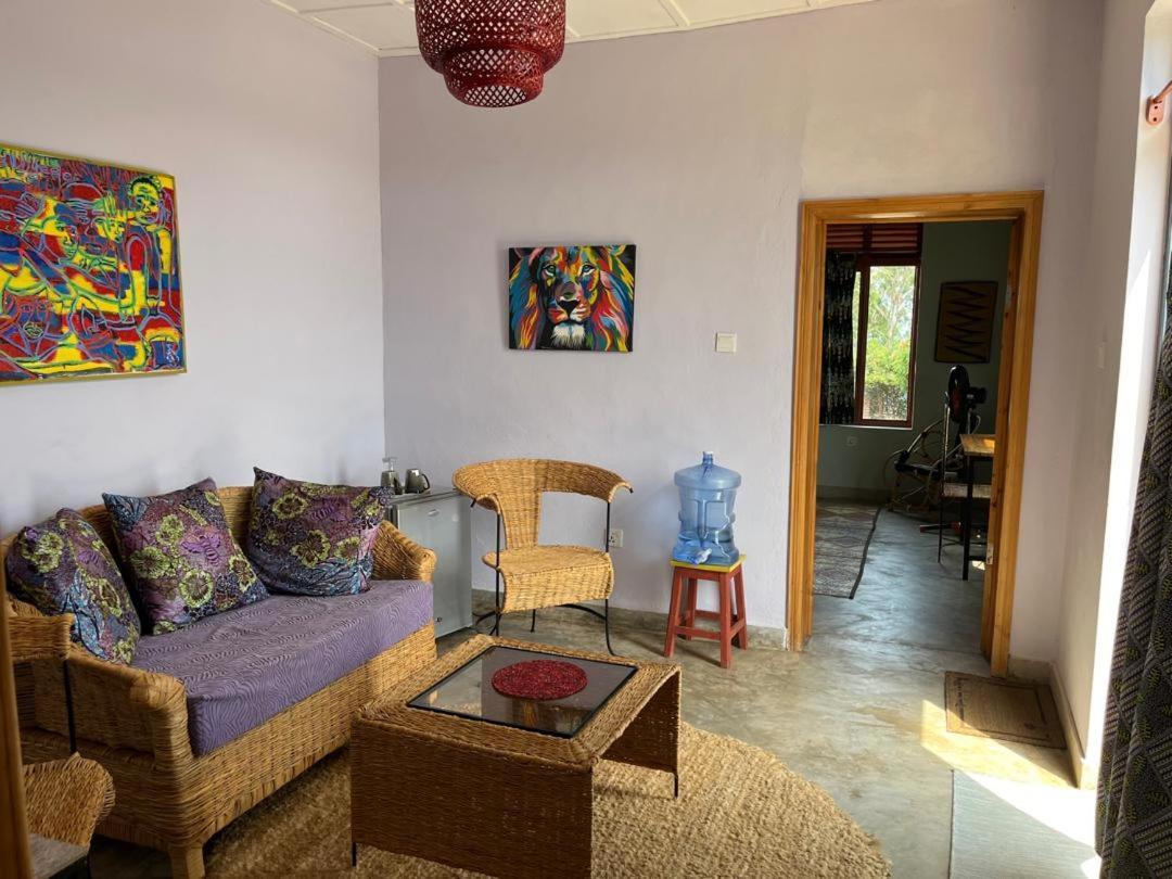 Amazi Land Home And Farm Stay Kibuye Екстер'єр фото
